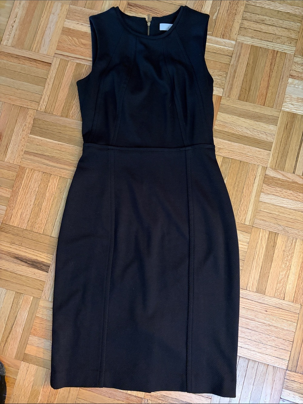 LOFT - Textured BLACK Sleeveless Midi Sheath Dress - Woman’s Size 0 - Y2K